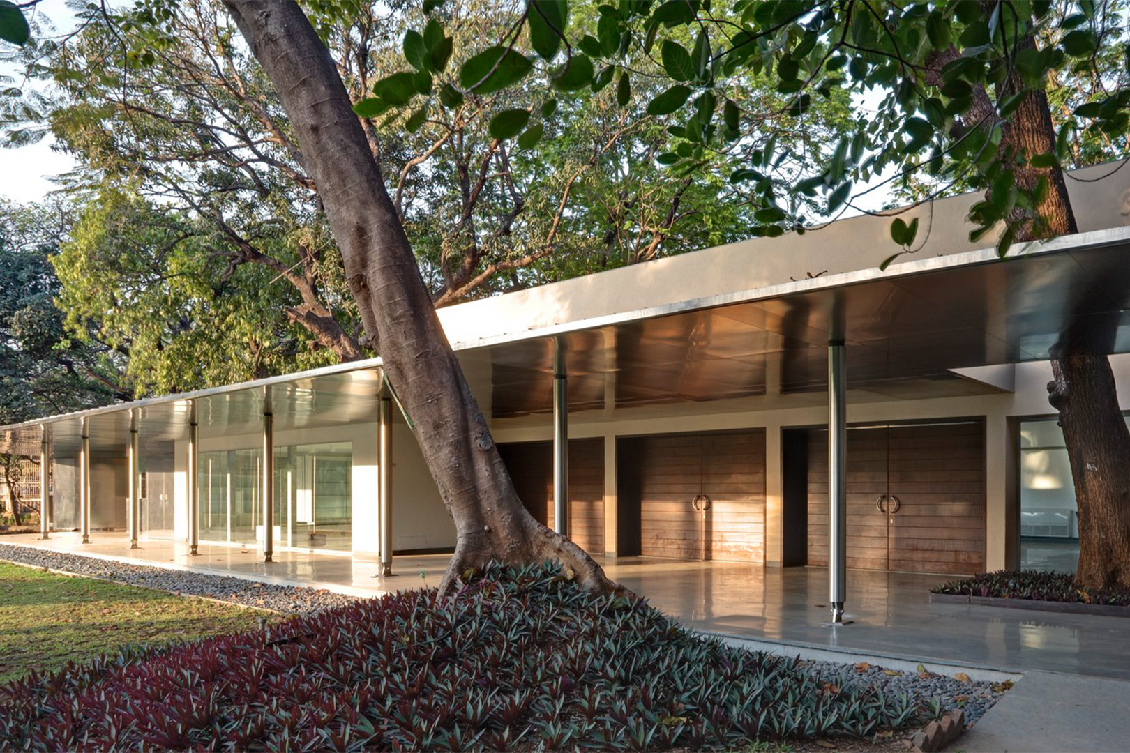 RMA Architects, Visitor Centre, Chhatrapati Shivaji Maharaj Vastu Sangrahalaya (CSMVS) museum, Mumbai, India, 2011
