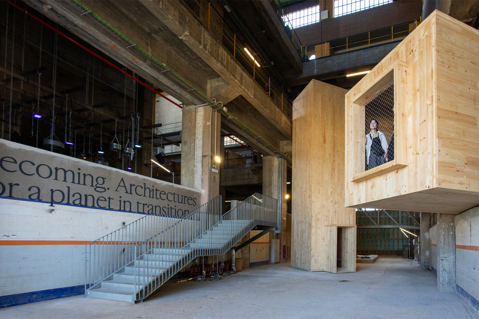 Congresbeeld, Tres Xemeneies / centrale tentoonstelling UIA 2026