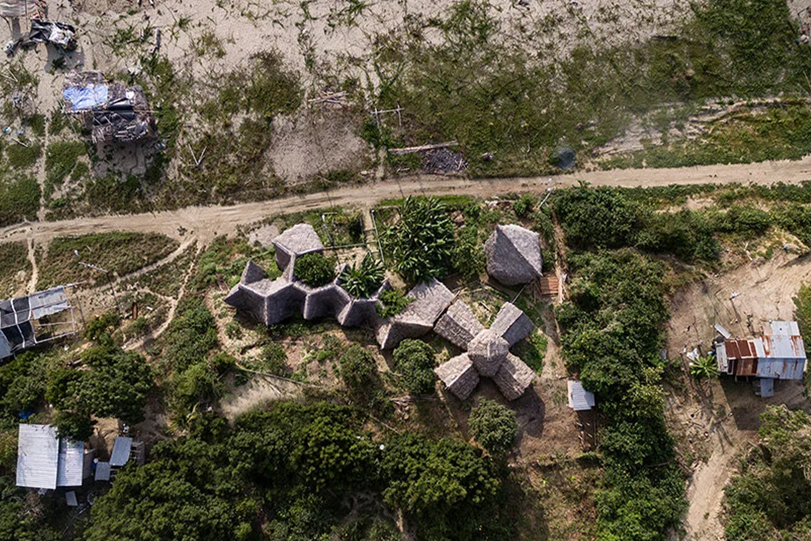 Al Borde, Esperanza Dos, Puerto Cabuyal, Ecuador, 201