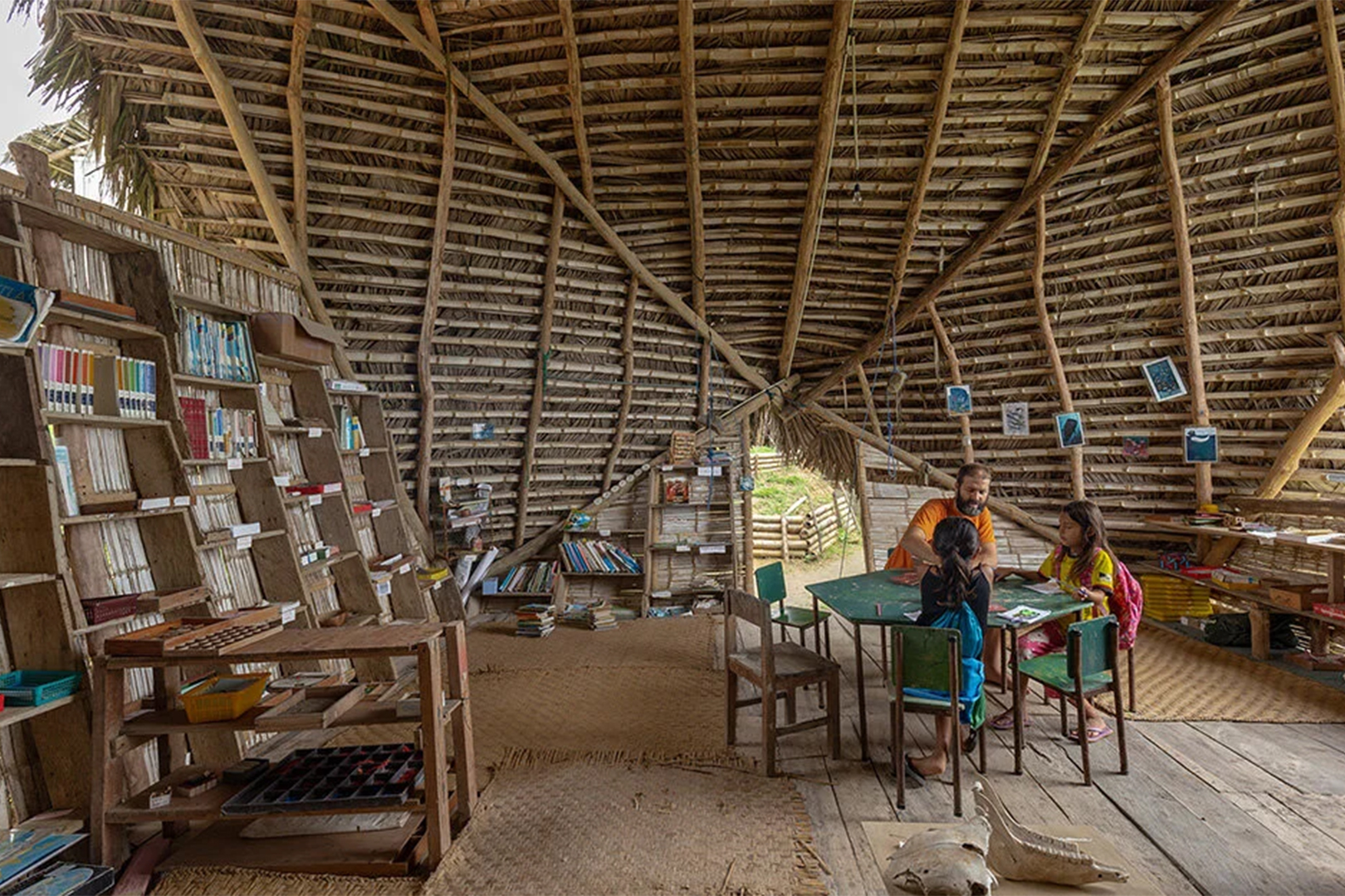 Al Borde, Esperanza Dos, Puerto Cabuyal, Ecuador, 201